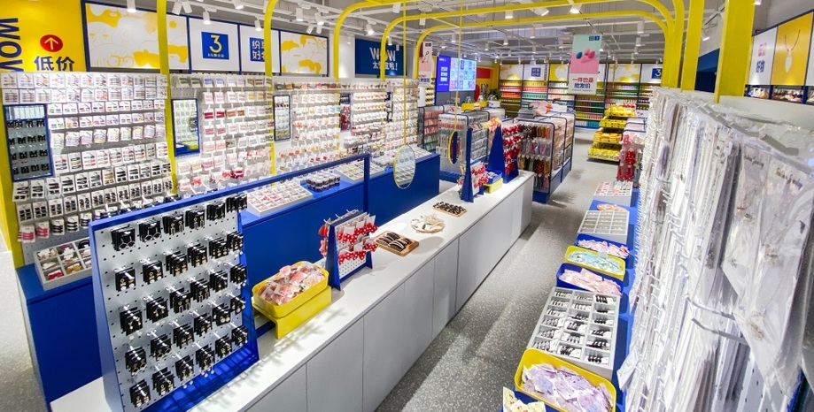 纷享好物加盟店内景