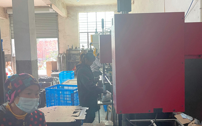 Yongkang Xuanrong Industry and Trade Co., Ltd.